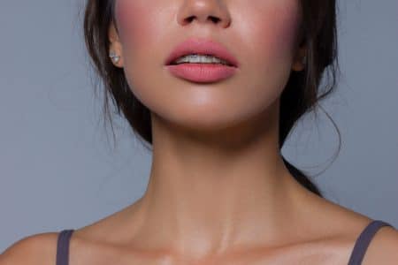 Gloss transparent Le secret essentiel pour des lèvres éclatantes